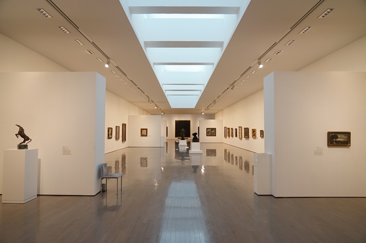 展示室2「日本と西洋の近代美術Ⅲ」会場風景