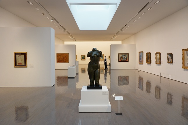 展示室2「日本と西洋の近代美術Ⅰ」会場風景